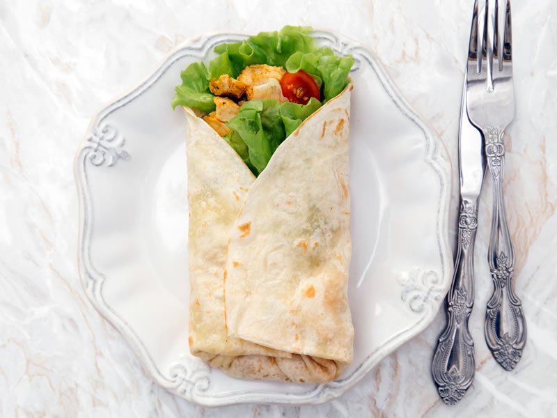 Tortilja od tune, avokada i zelene salate