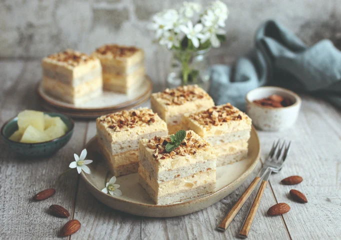 Kocke od badema i ananasa